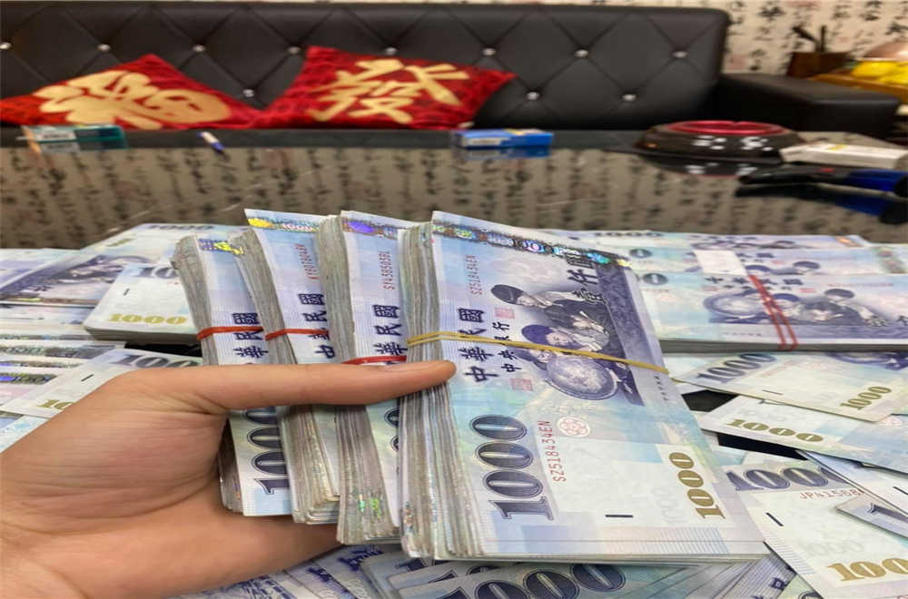 來就借 1萬塊一個月利息150元 快速審何立即撥款